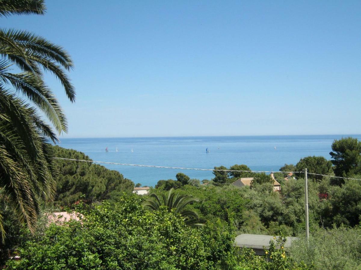 Apartment Center Close Sea Veiw