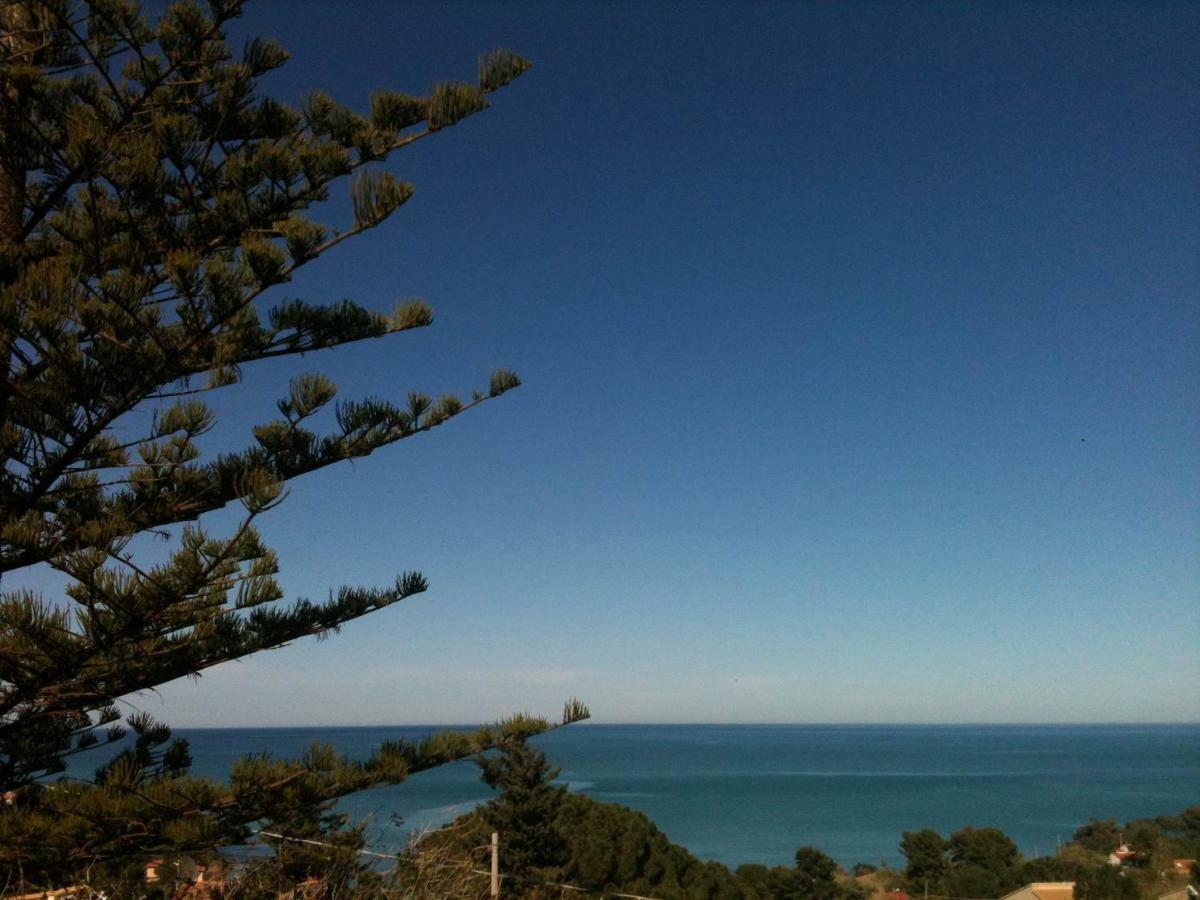 Stanza In Con Giardino Vista Mare Acomodação com café da manhã  Cefalù