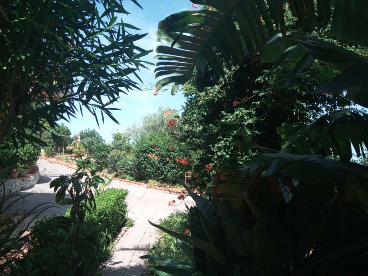 Stanza In Con Giardino Vista Mare * Cefalù