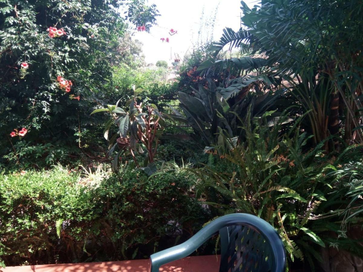 Stanza In Con Giardino Vista Mare Acomodação com café da manhã  *