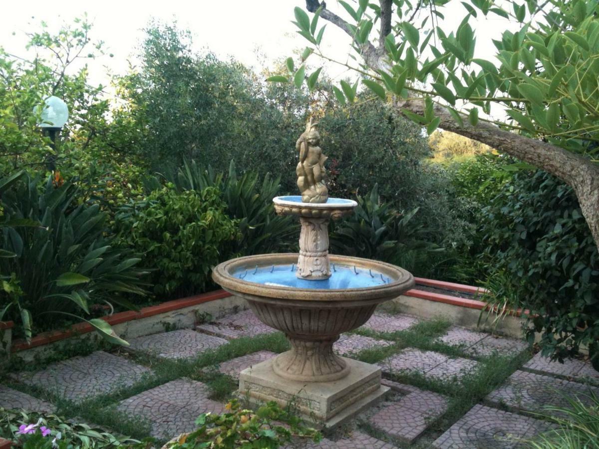 Acomodação com café da manhã  Stanza In Con Giardino Vista Mare