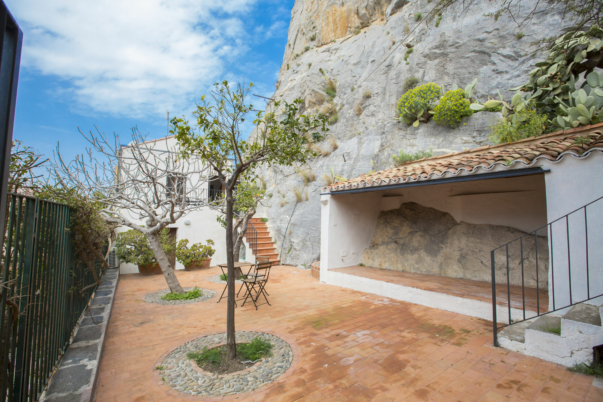 Holiday home Terrazza Sotto La Rocca