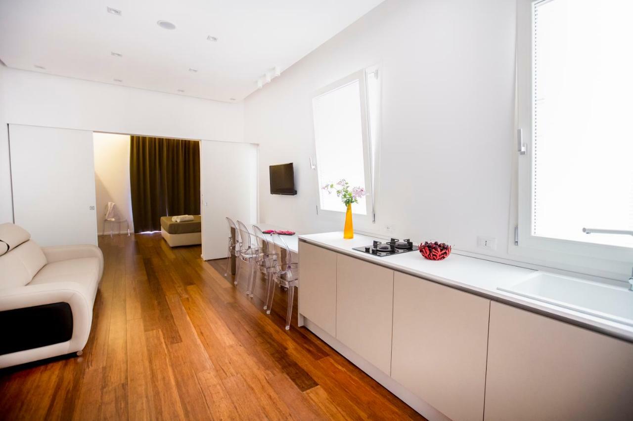 Charme E Chic Apartment *