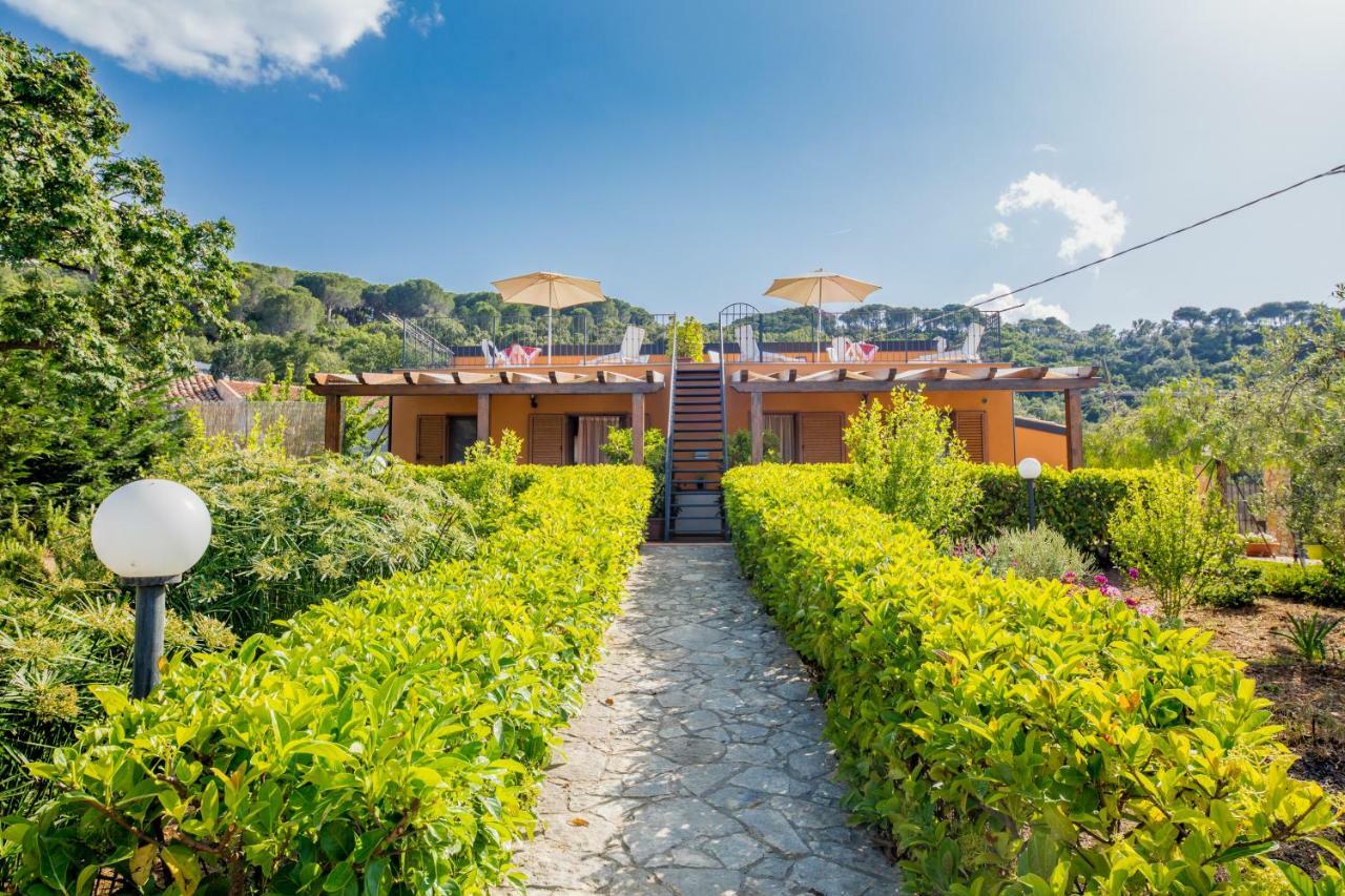 Hills House Holiday home *