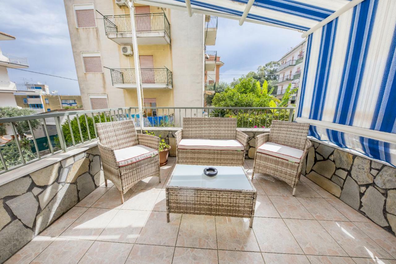 Rosa Apartamento Cefalù