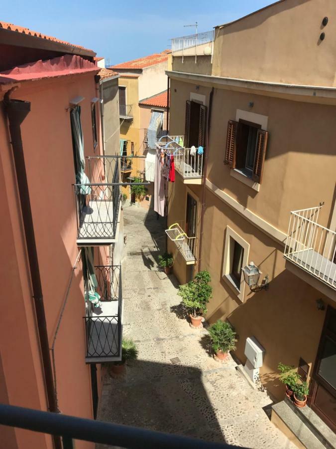 Saraceni 20 *