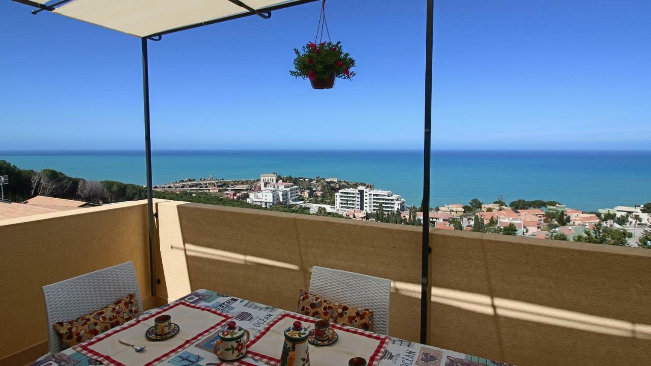 Casa Panoramica Santa Lucia Apartment *