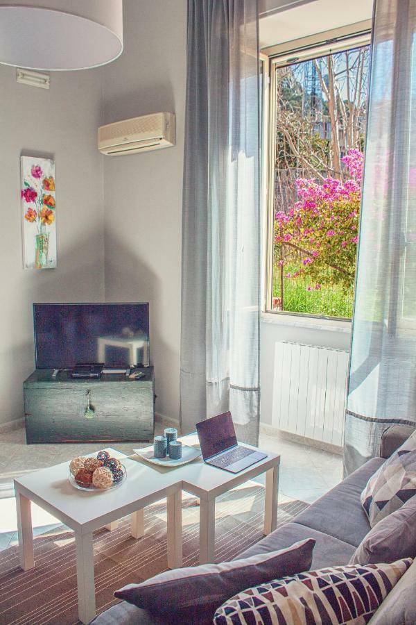 Cavour Holidays Apartment *