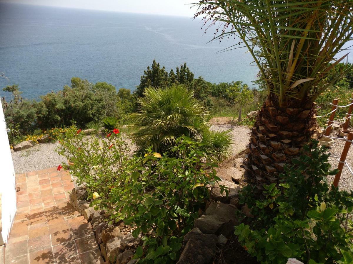 Holiday home The Sound Of The Sea