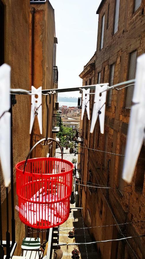 Porta Terra *
