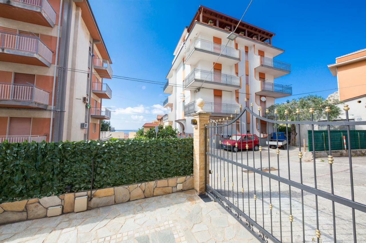 Rosa Apartamento Cefalù
