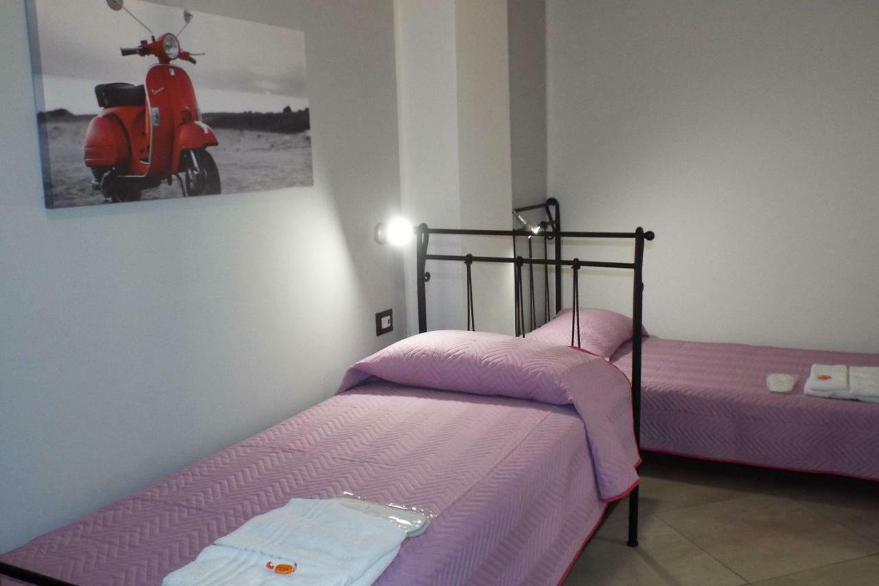 Studio And Apartamento