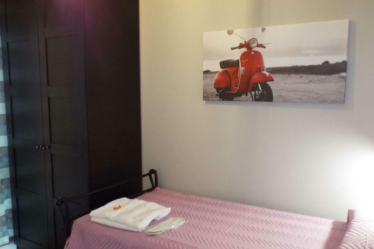 Studio And Apartamento
