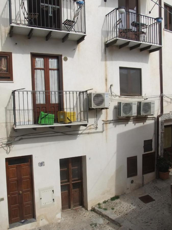 Casa Carmine Papa Apartment Cefalu